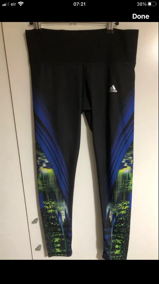 Ladies new adidas leggings size M €15 - Image 4
