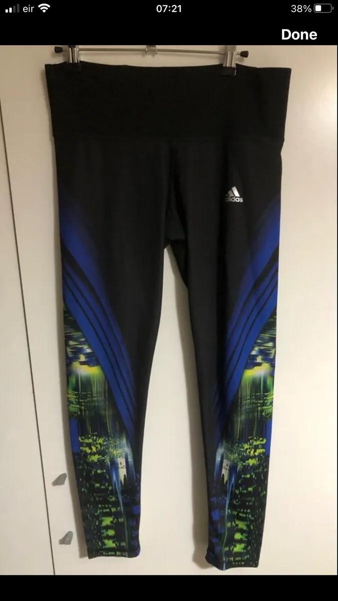 Ladies new adidas leggings size M €15 - Image 1