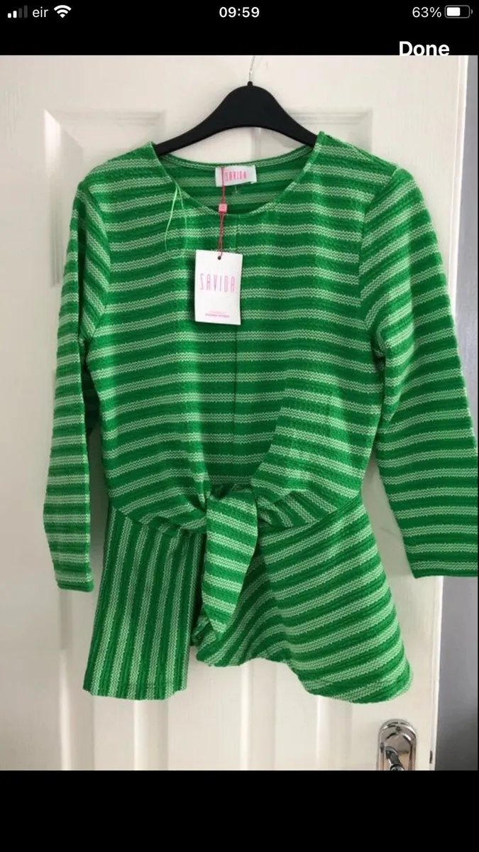 Ladies BNWT top size M €10 - Image 4