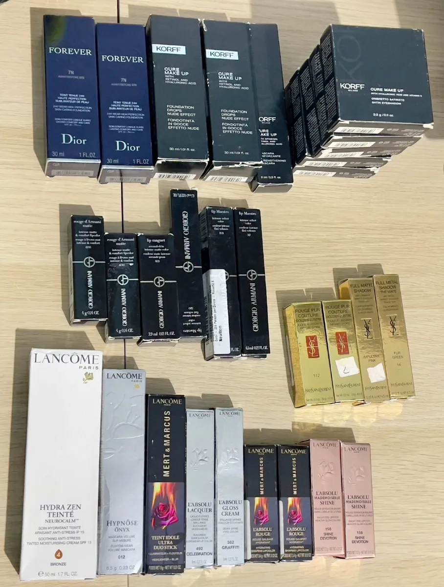 Brand New Luxury Makeup - Image 1