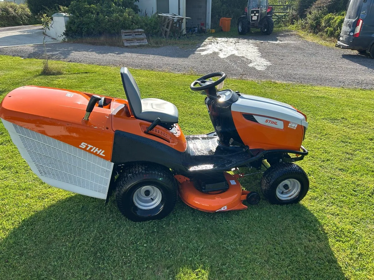 StIHL RT 6112 ZL ride on lawn mower - Image 2