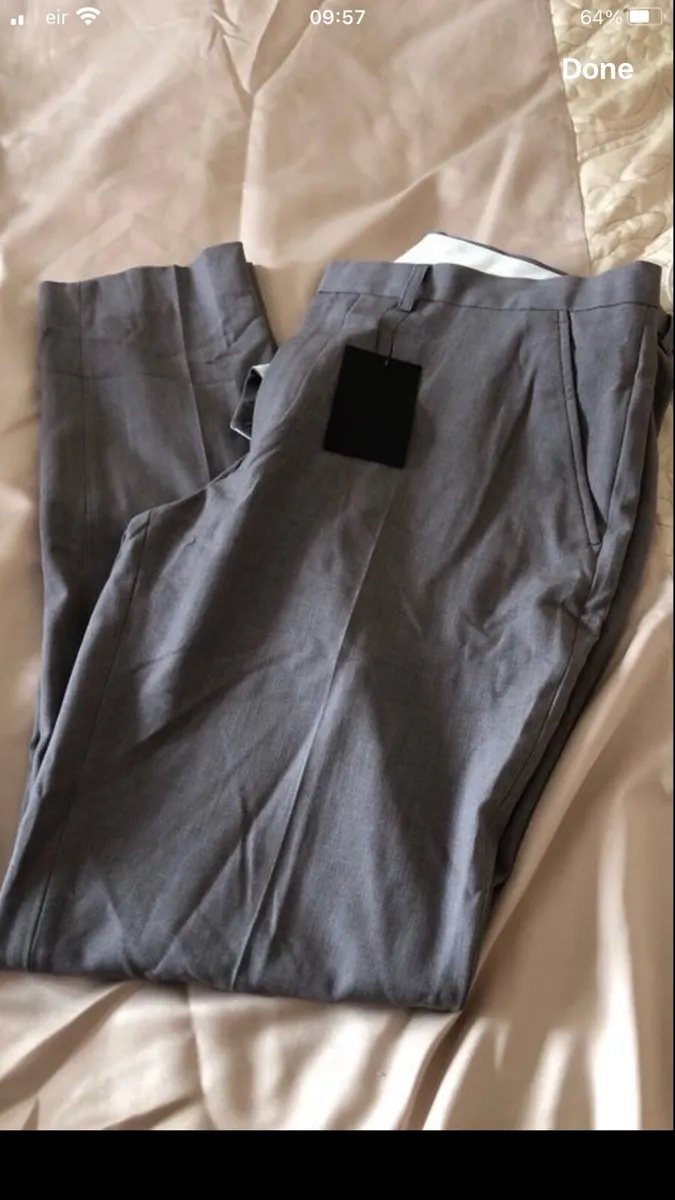 Mens BNWT trousers W36” x L 32” €15 - Image 1