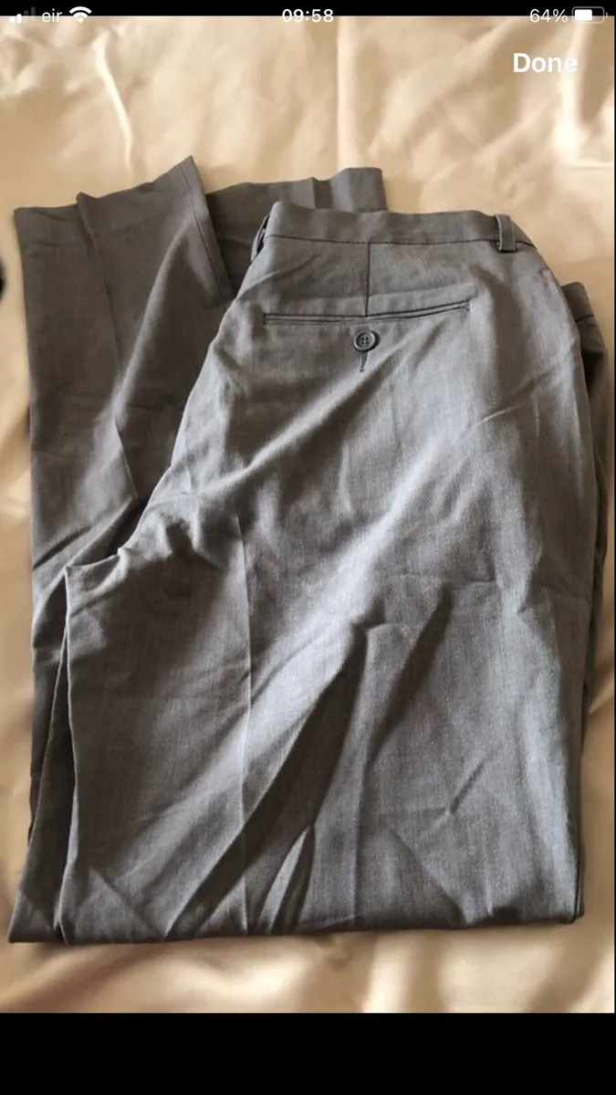 Mens BNWT trousers W36” x L 32” €15 - Image 3