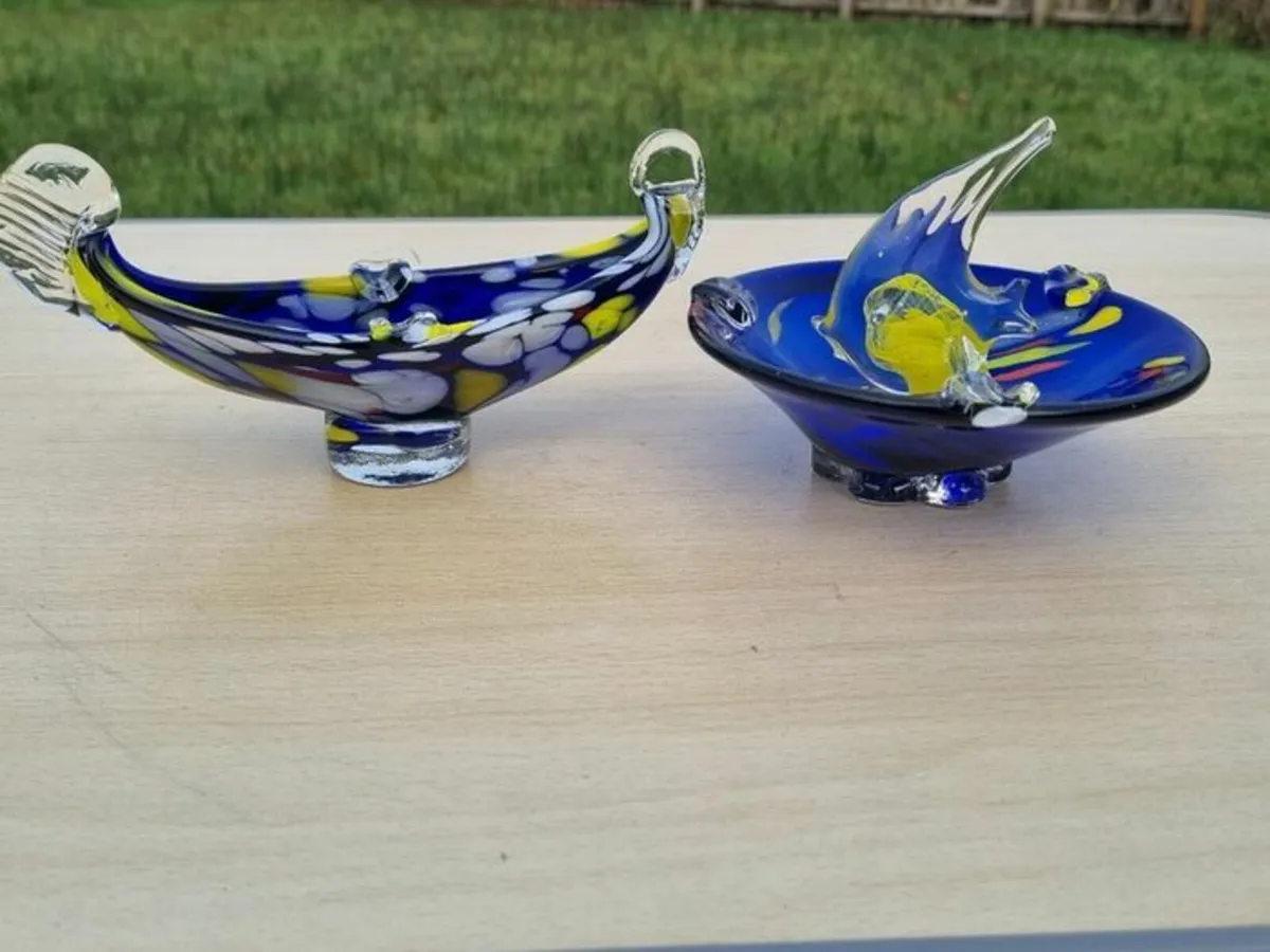 Two Murano glass ashtrays - Image 1