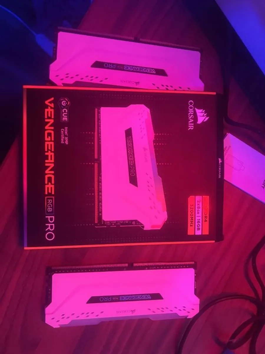 Corsair Vengeance RGB Pro DDR4 2x8 GB 3200 MHz