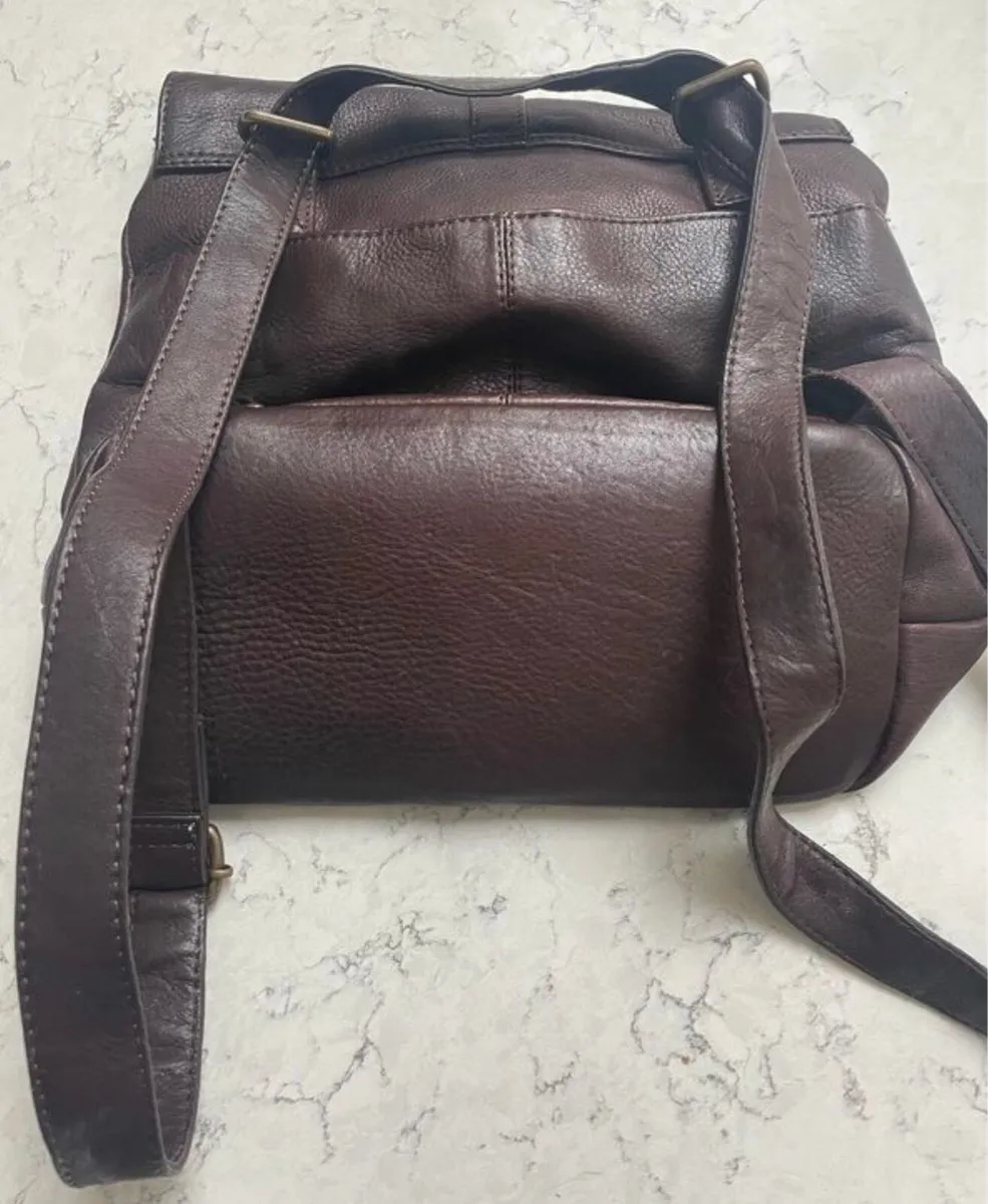 Fat face Leather bag - Image 3