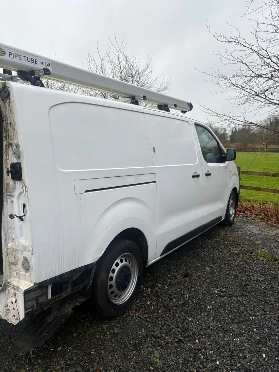 2023 Citroen dispatch van - Image 3