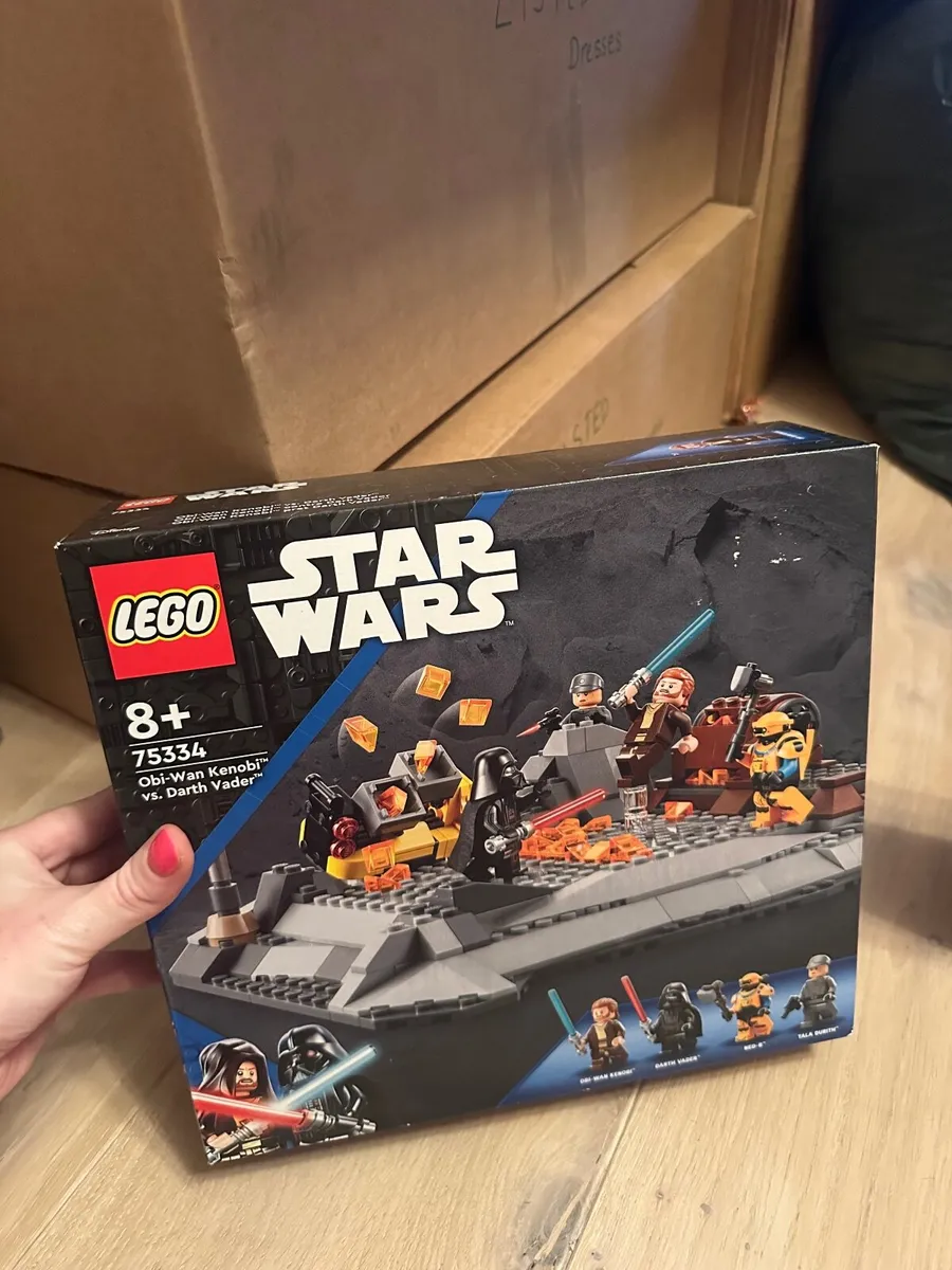 Lego Star Wars SEALED 75334 - Image 1
