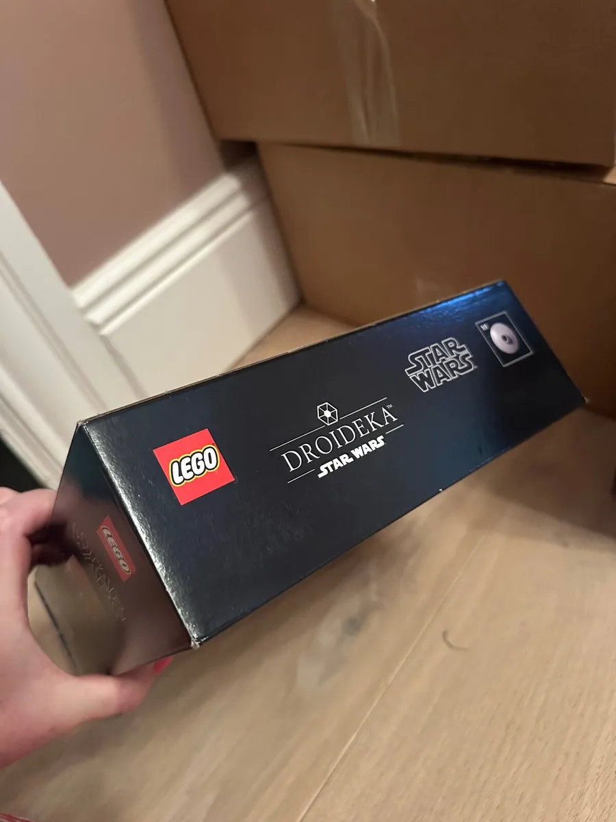 Lego Star Wars SEALED 75381 - Image 2