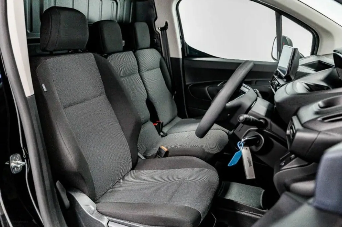 Peugeot Partner 2025 - Image 2