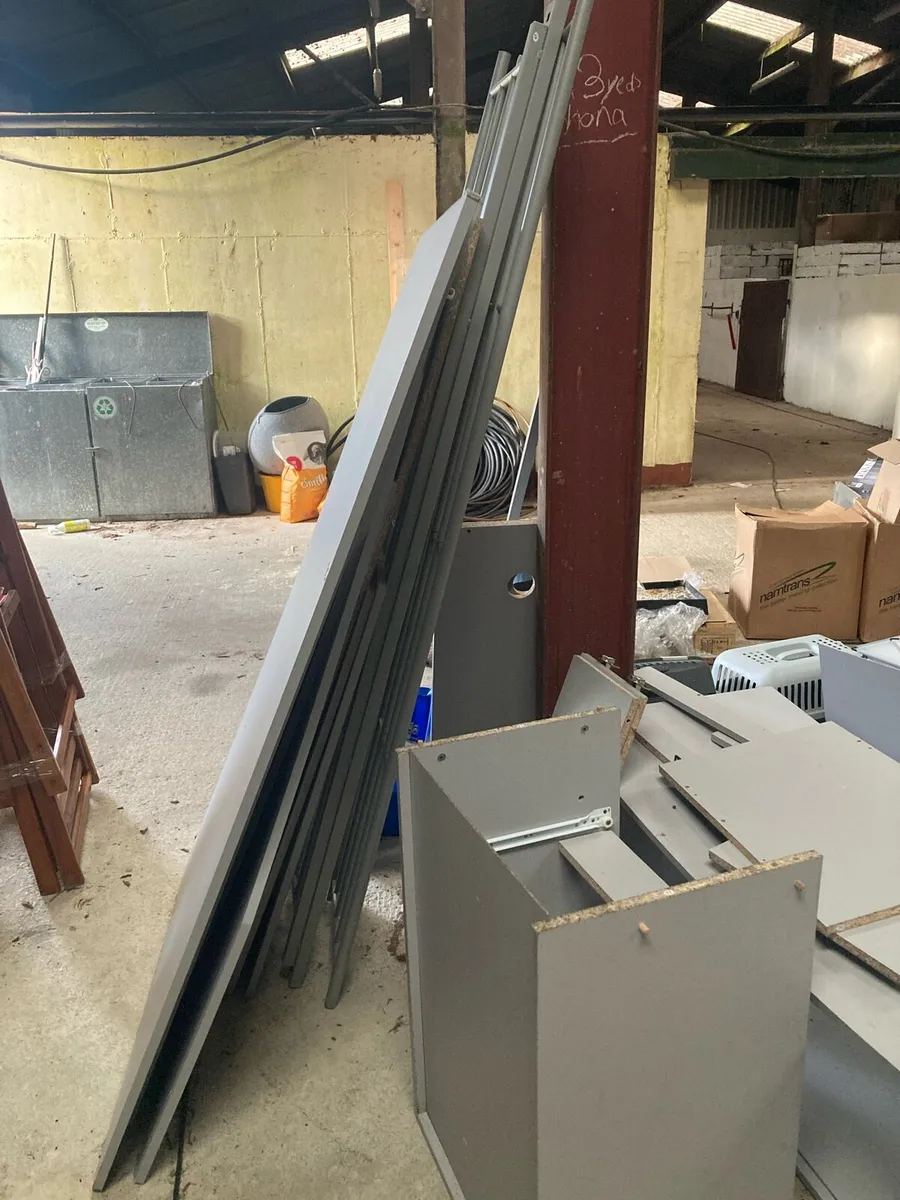 Bunk bed with desk - Image 4