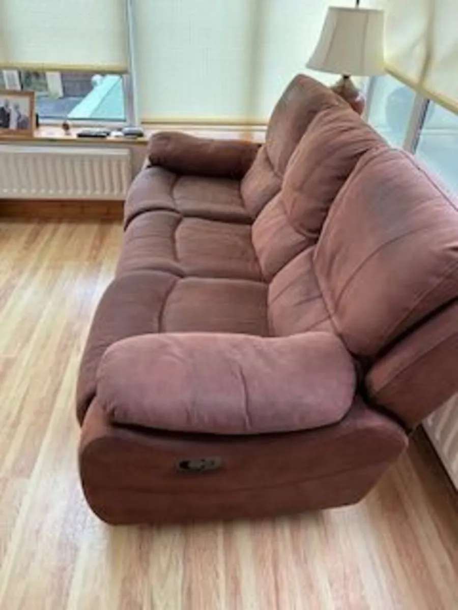 Sofa 3 Seater Recliner (Manual) - Image 4