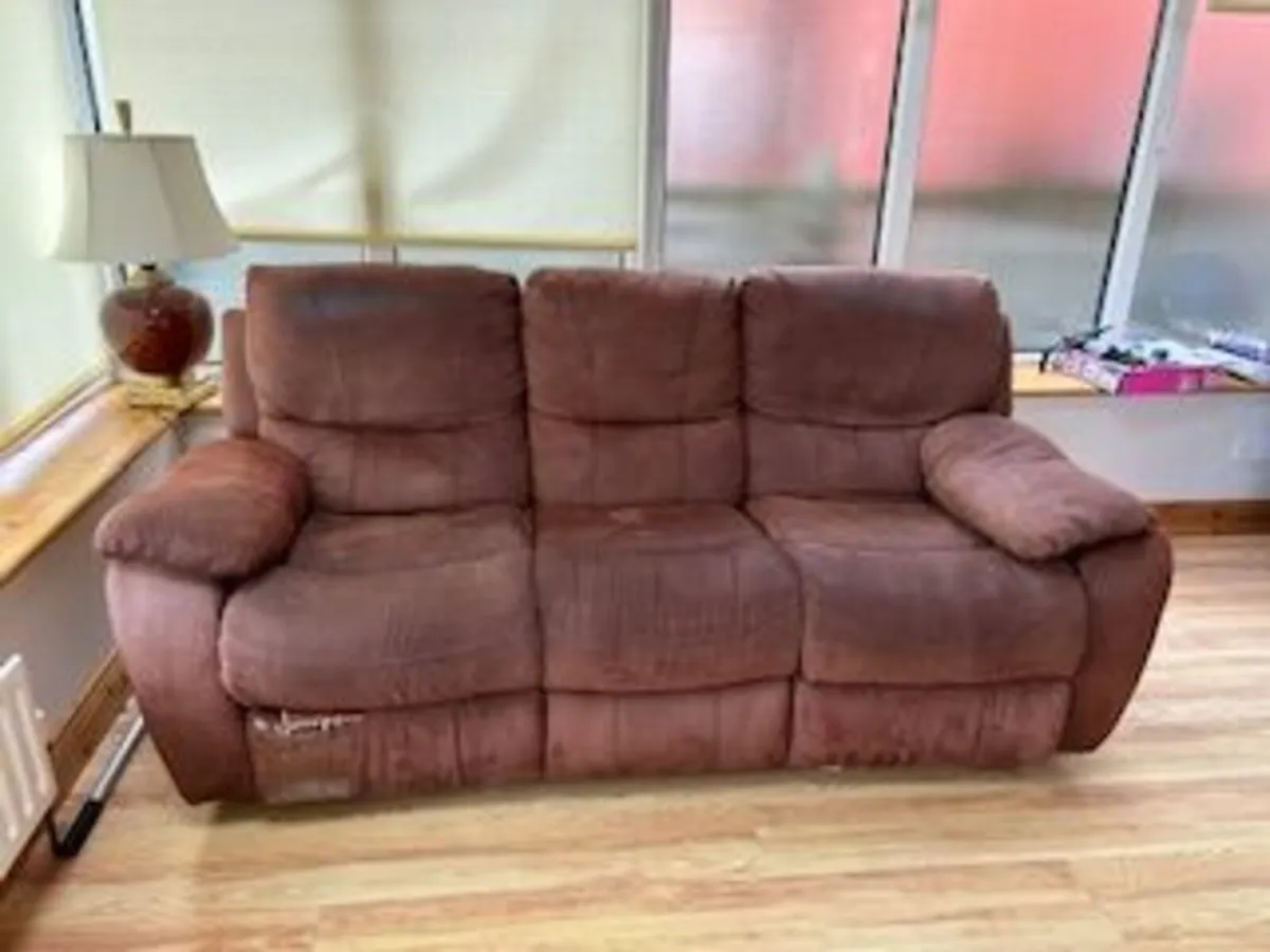Sofa 3 Seater Recliner (Manual) - Image 1