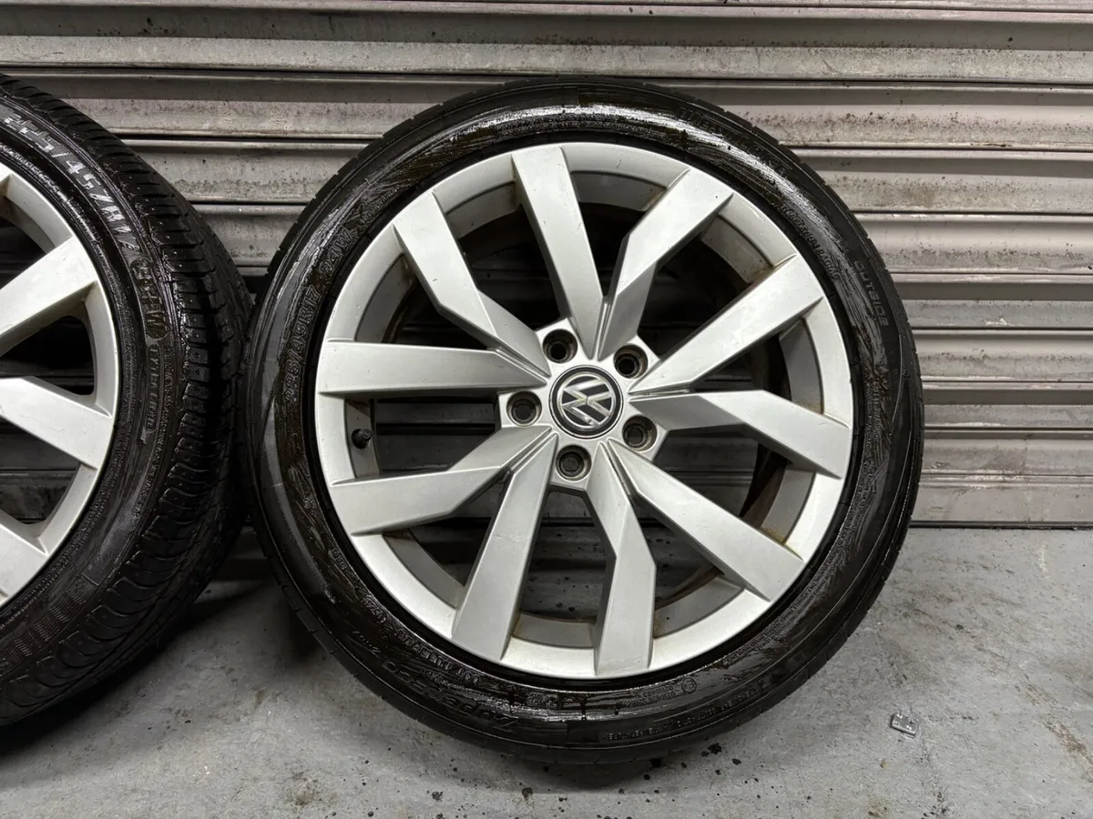 Volkswagen Golf 17” Alloys - Image 3