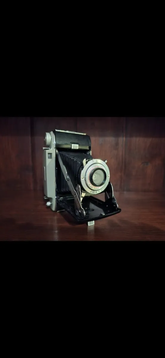 Vintage Camera Kodak Tourist - Image 1