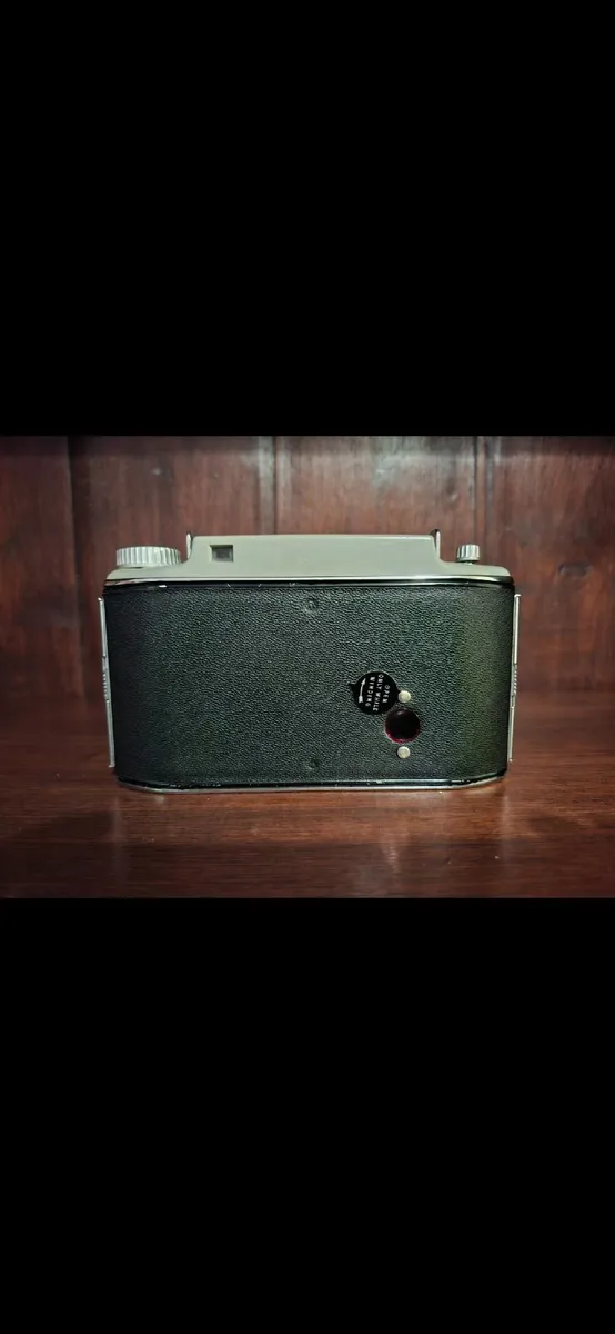 Vintage Camera Kodak Tourist - Image 2
