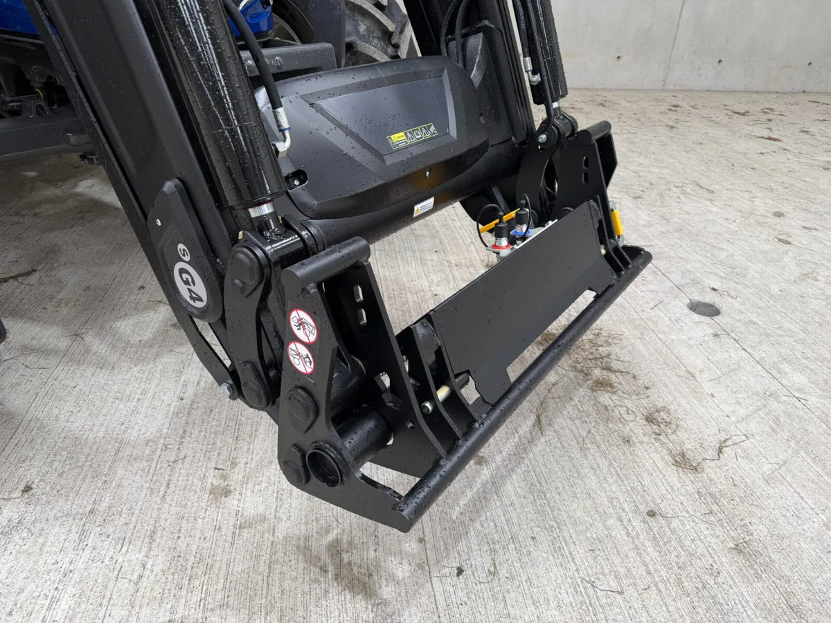 Valtra  A115 Tractor with Loader - Image 3