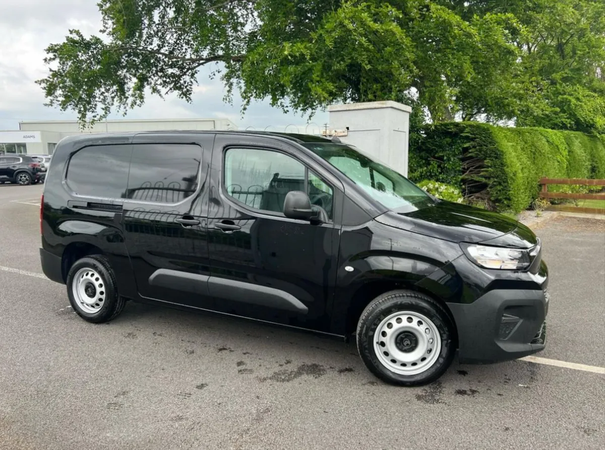 Citroen Berlingo LWB Enterprise • Diesel 100hp - Image 3