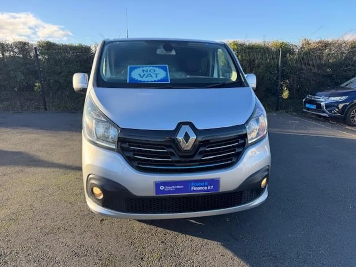 Renault Trafic Sport Crew - NO VAT - Image 2