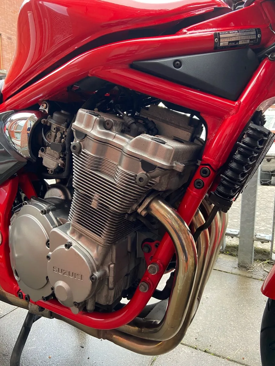 Suzuki bandit GSF 600 carbs cleaned ready to go - Image 4