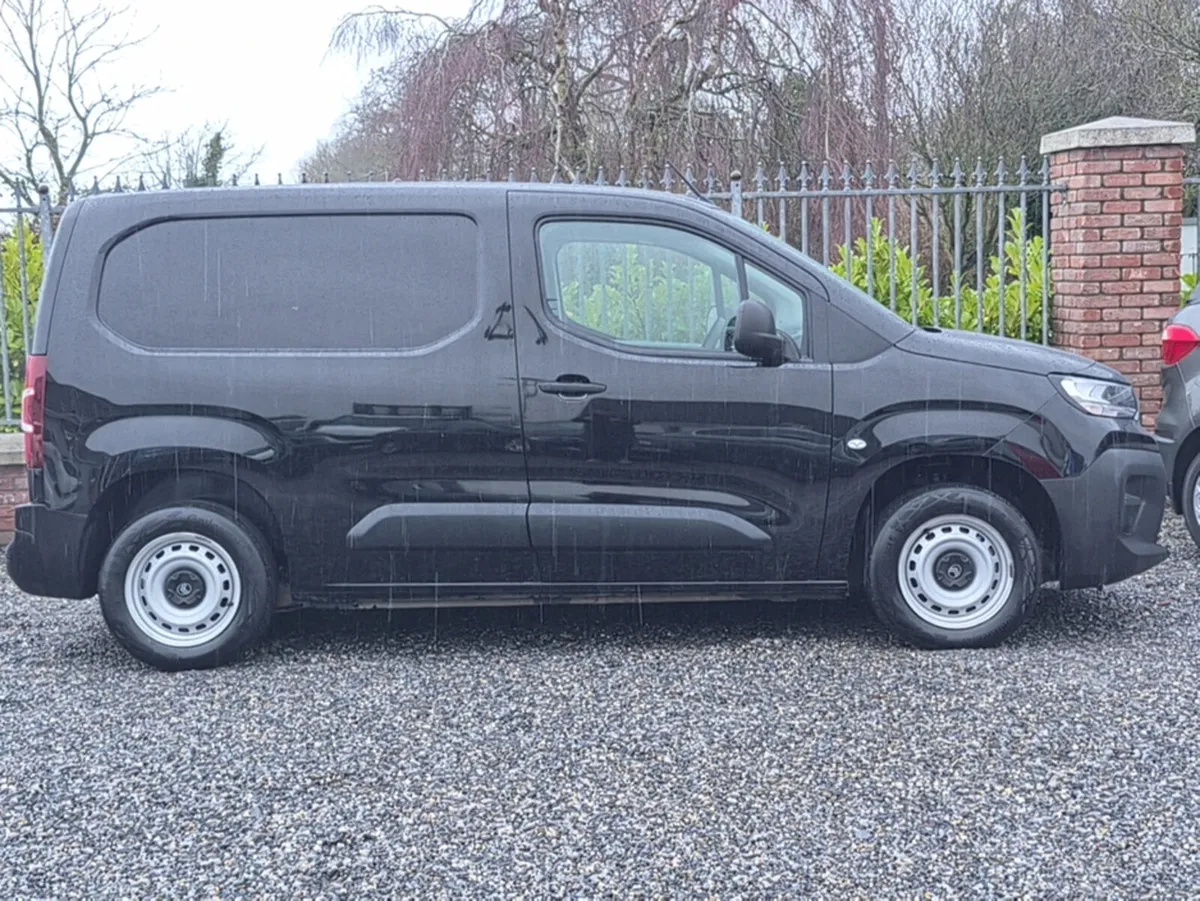 Citroen Berlingo Enterprise Blue 1.5 Diesel Panel - Image 3