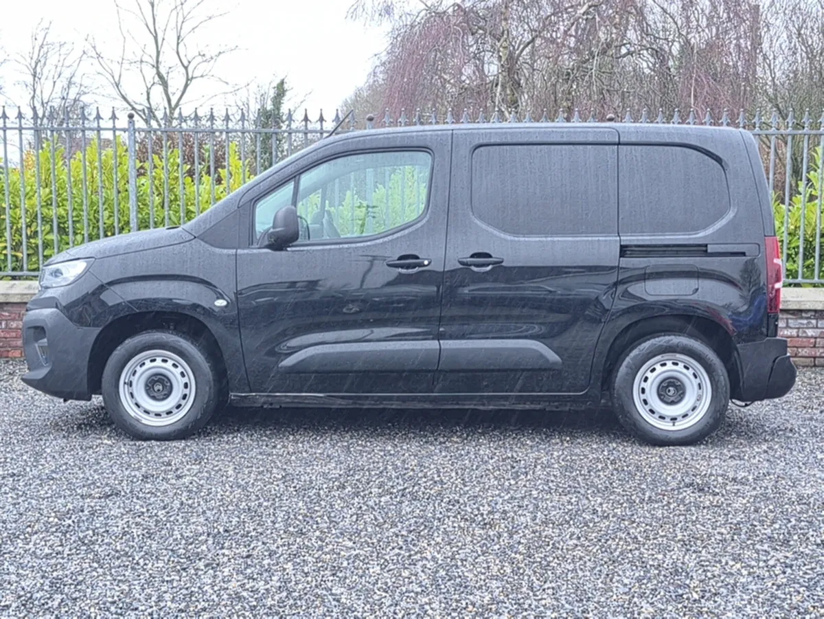 Citroen Berlingo Enterprise Blue 1.5 Diesel Panel - Image 4