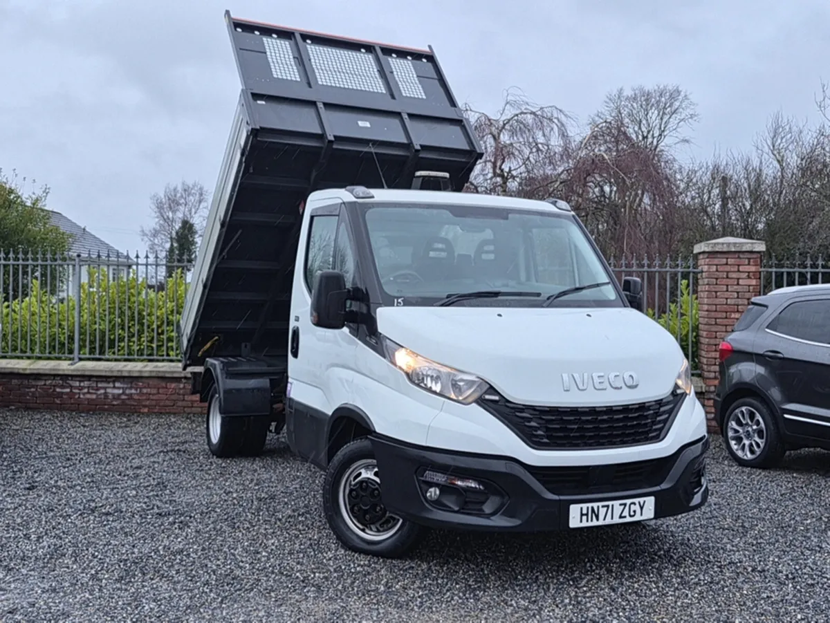 Iveco Daily T35-140  Tipper with 3 seats in front - Image 2