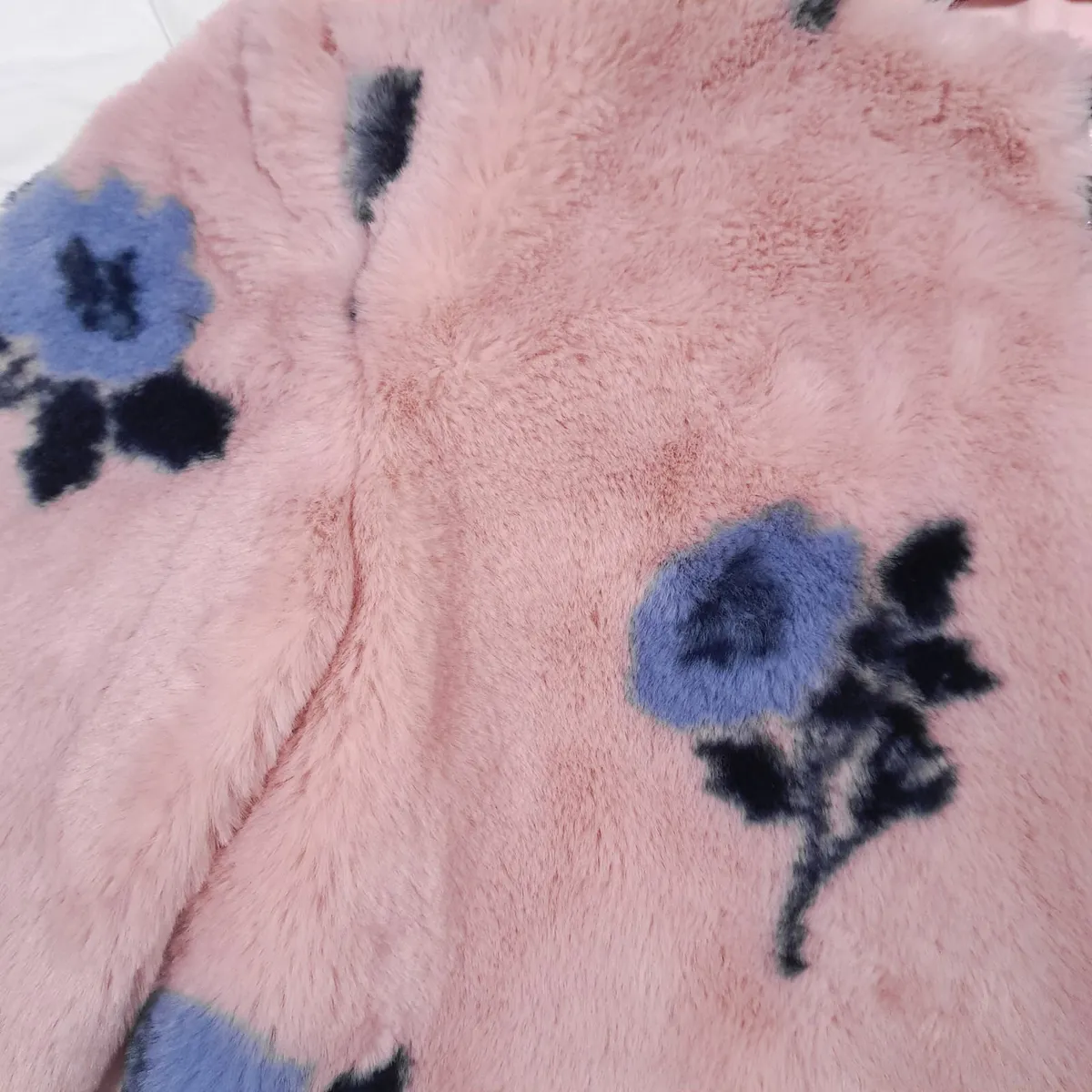 Zara Pink Faux Fur Blue Floral Jacket Size M - Image 3
