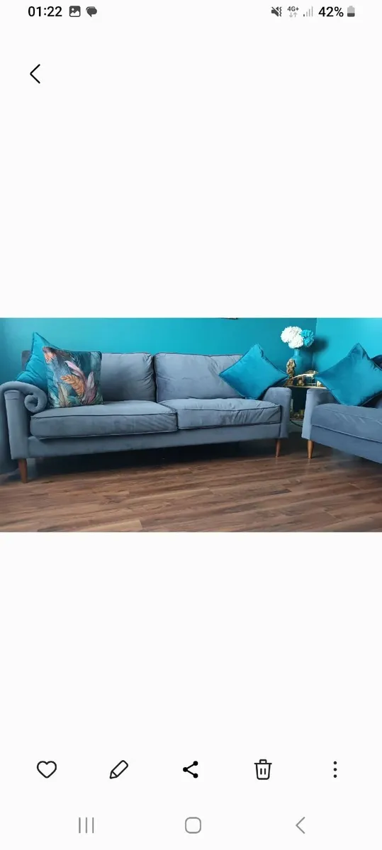 Grey velvet sofa - Image 4