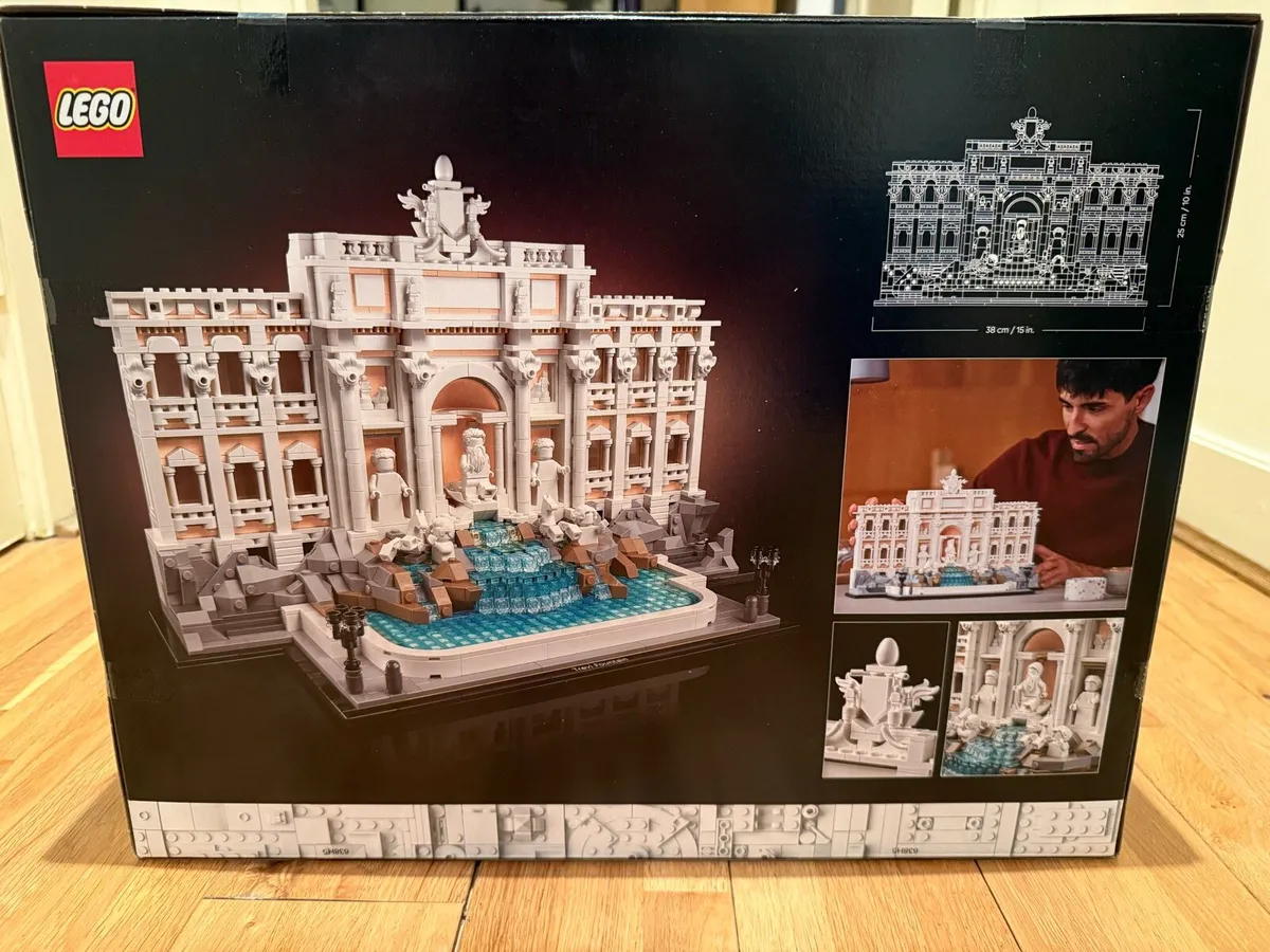 LEGO Architecture Trevi Fountain (#21062) - Image 1