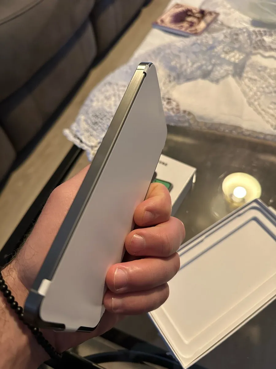 Samsung Galaxy A56 5G - Image 2