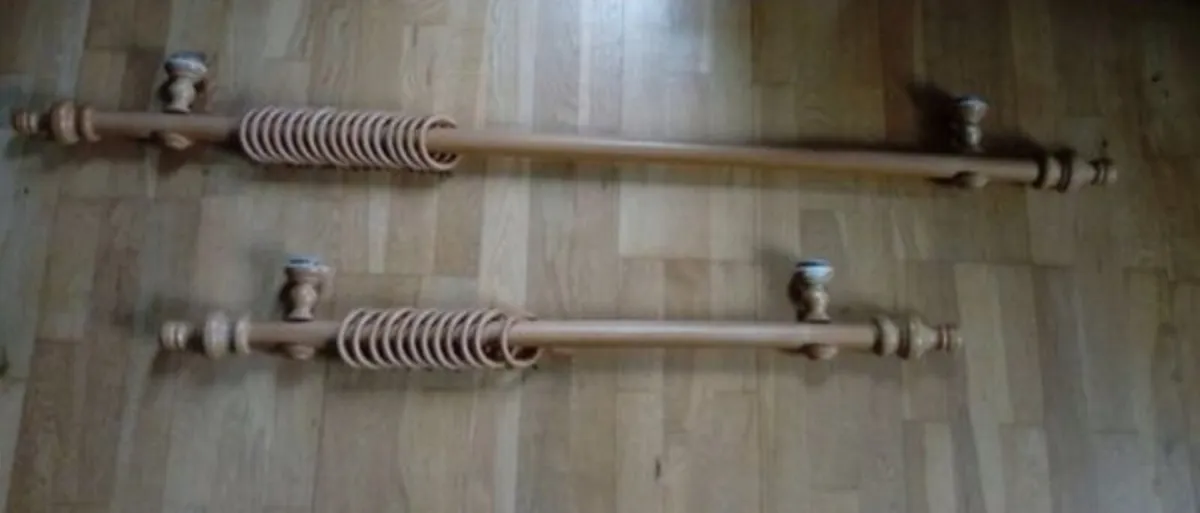 2 Curtain Poles - Image 2