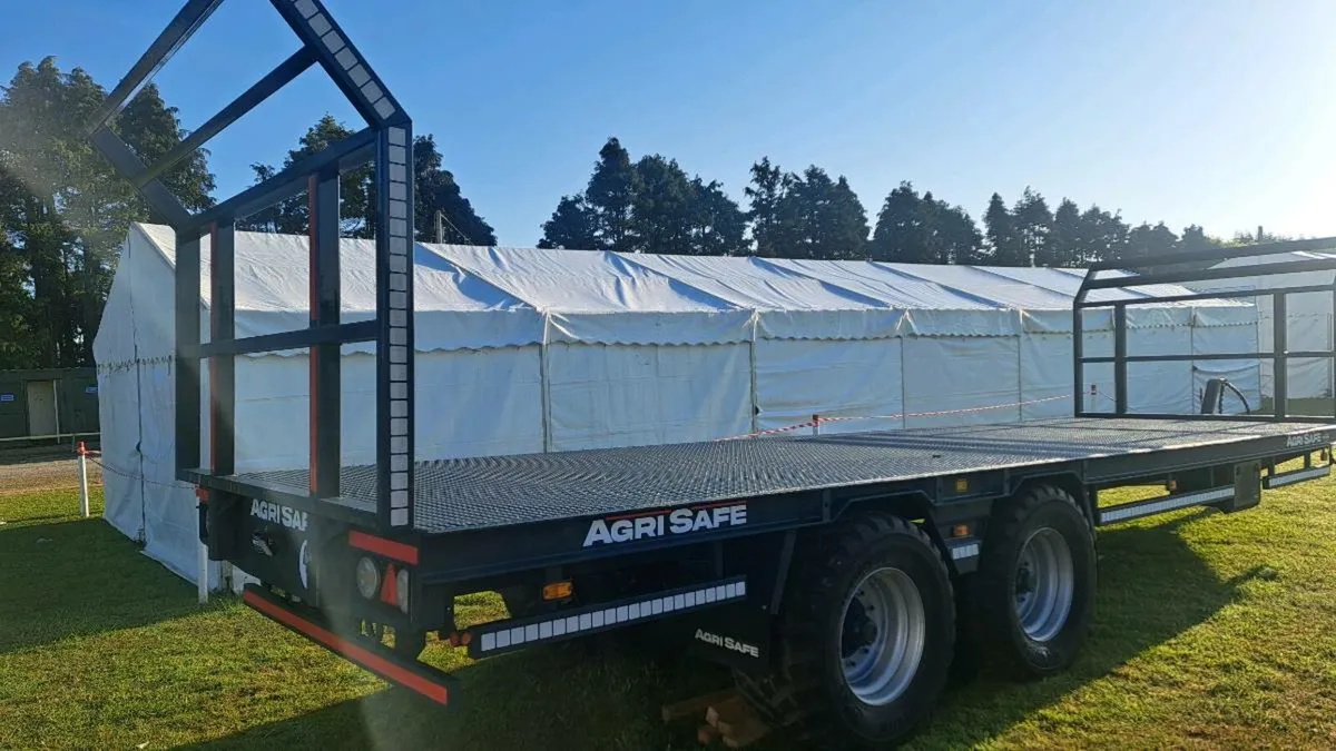 New 28ft bale trailer - Image 4