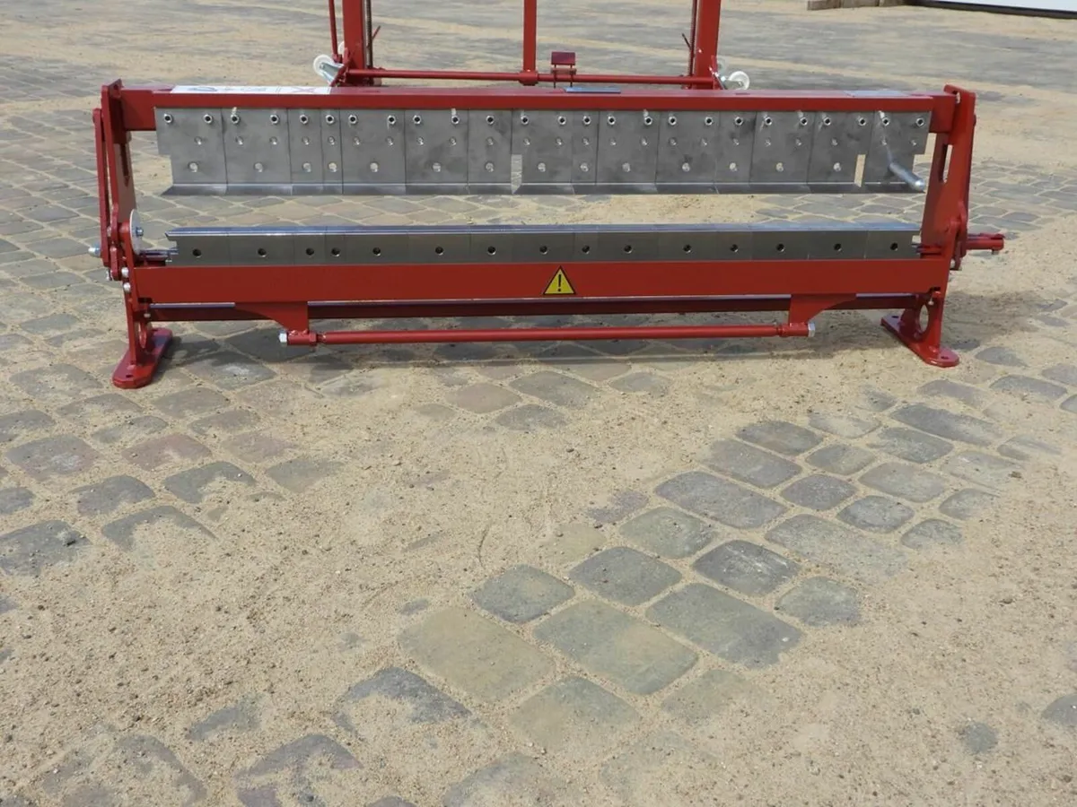 Segmented sheet metal folder 1,25m box and pan - Image 1