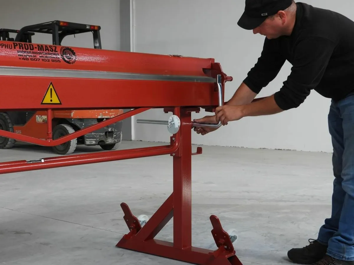 Portable sheet metal folder RED LIGHT 2m 160* - Image 2