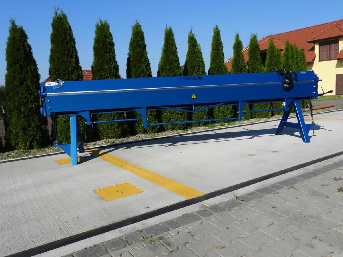 4m sheet metal folder, press brake bending machine - Image 1
