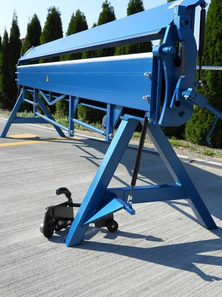 4m sheet metal folder, press brake bending machine - Image 4