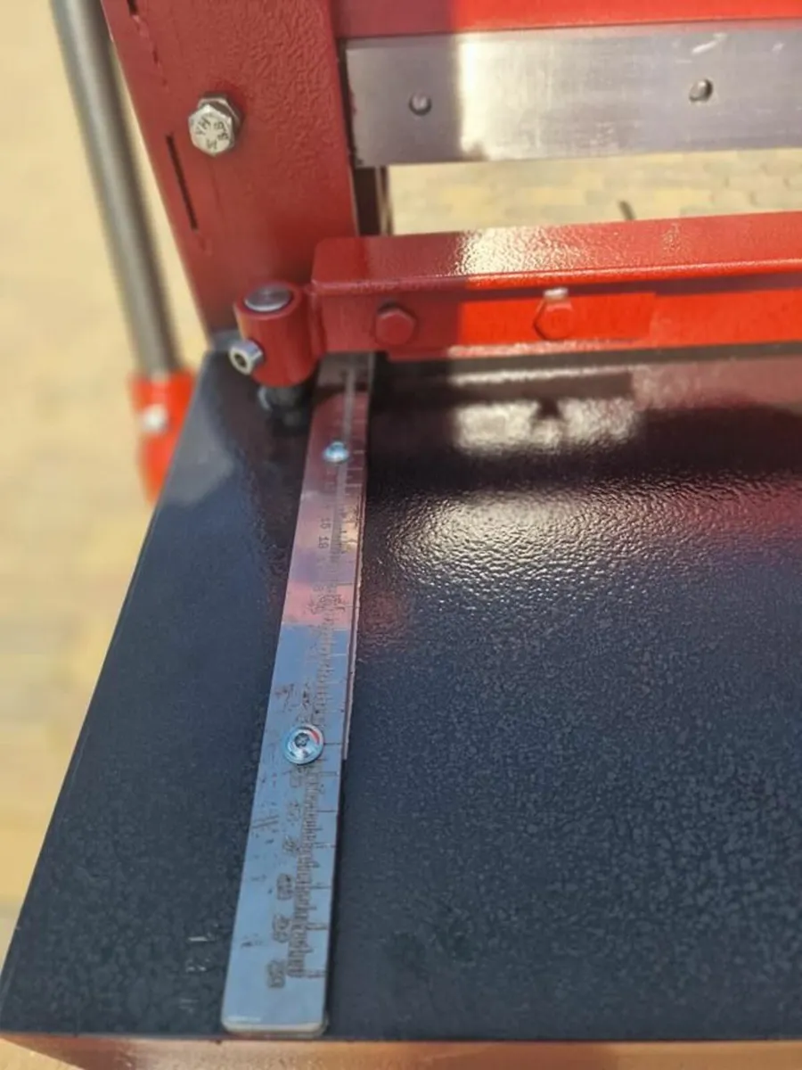 sheet metal guillotine 2050mm - Image 2