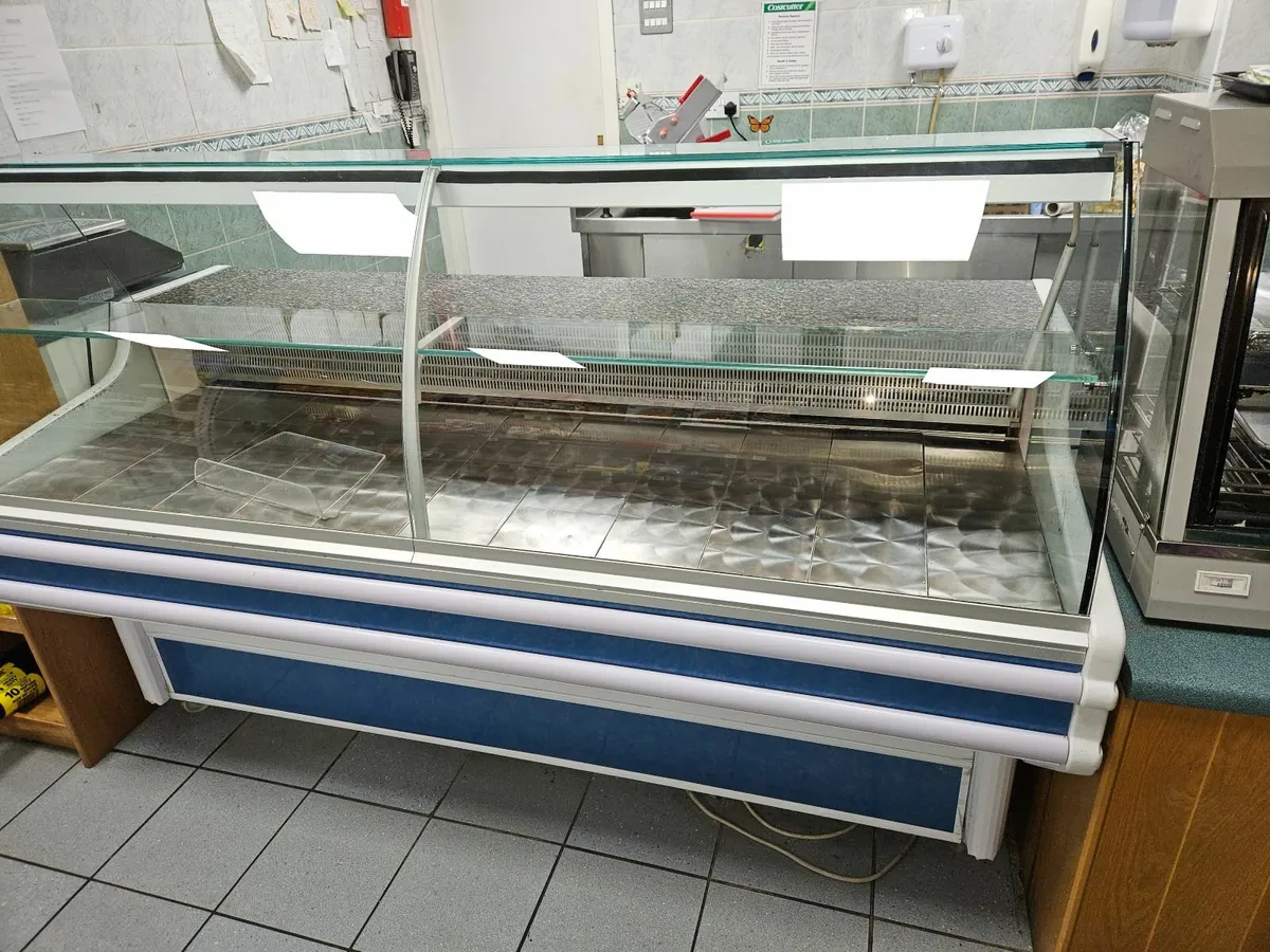 Deli servover - Image 1