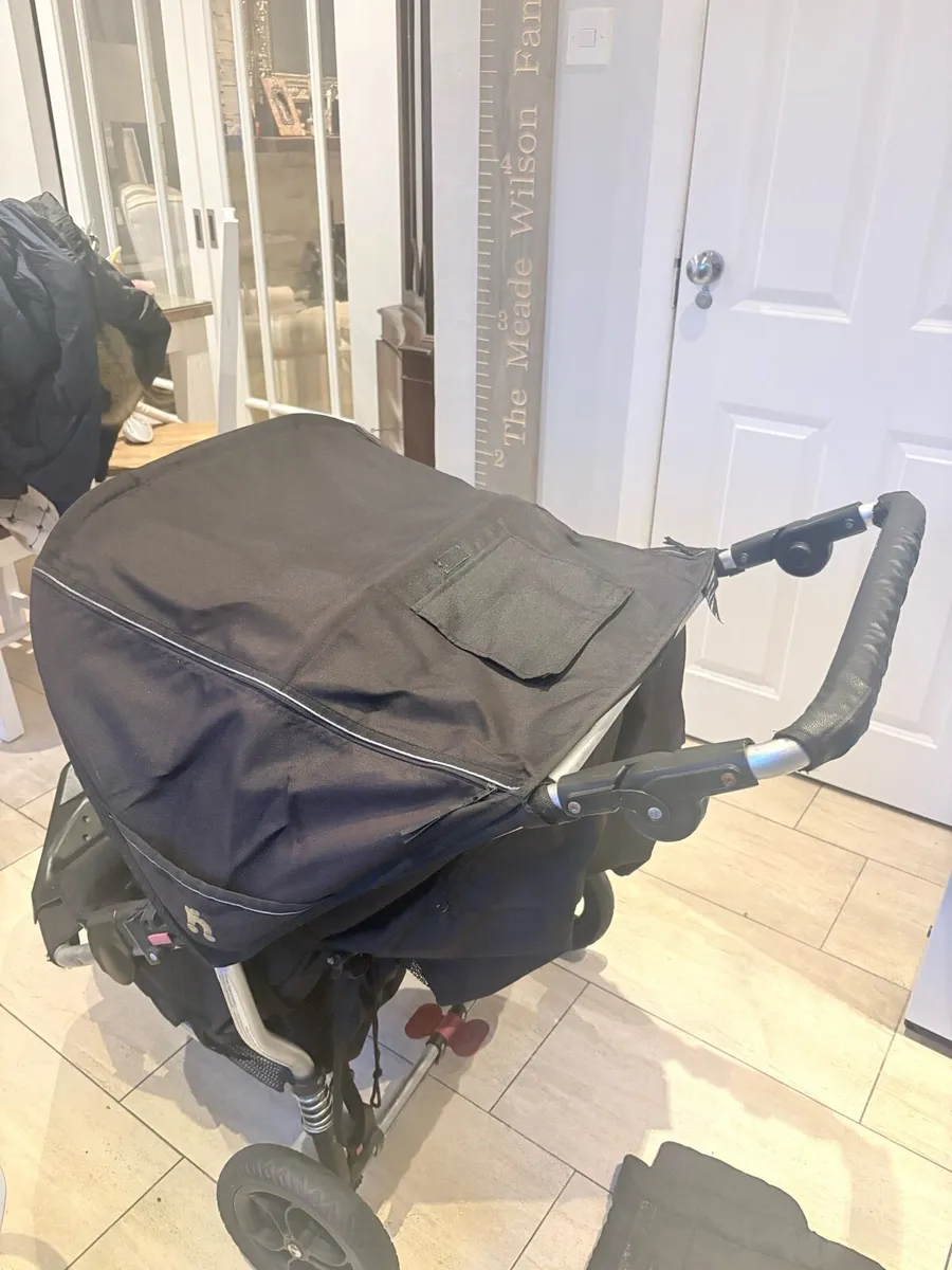 Out and about buggy double and single - Image 4