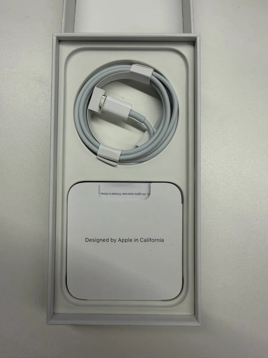 iPhone 14 128Gb, unlocked to all networks - Image 3