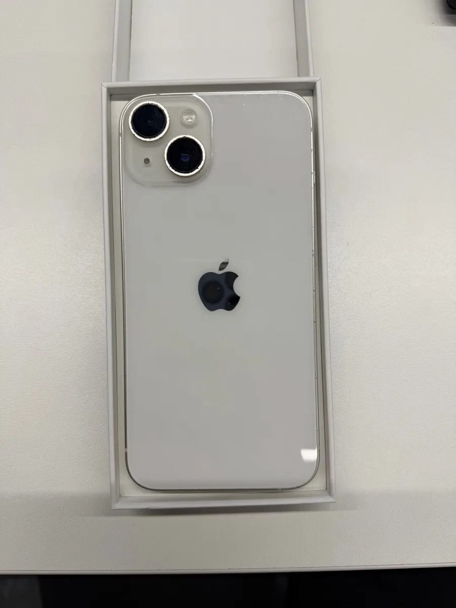 iPhone 14 128Gb, unlocked to all networks - Image 1