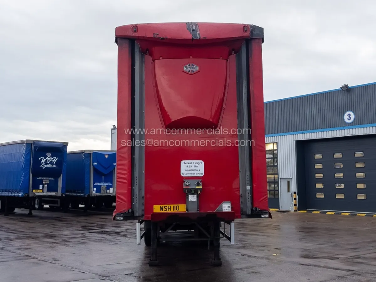 2017 PILLARLESS CURTAINSIDE TRAILER - Image 2