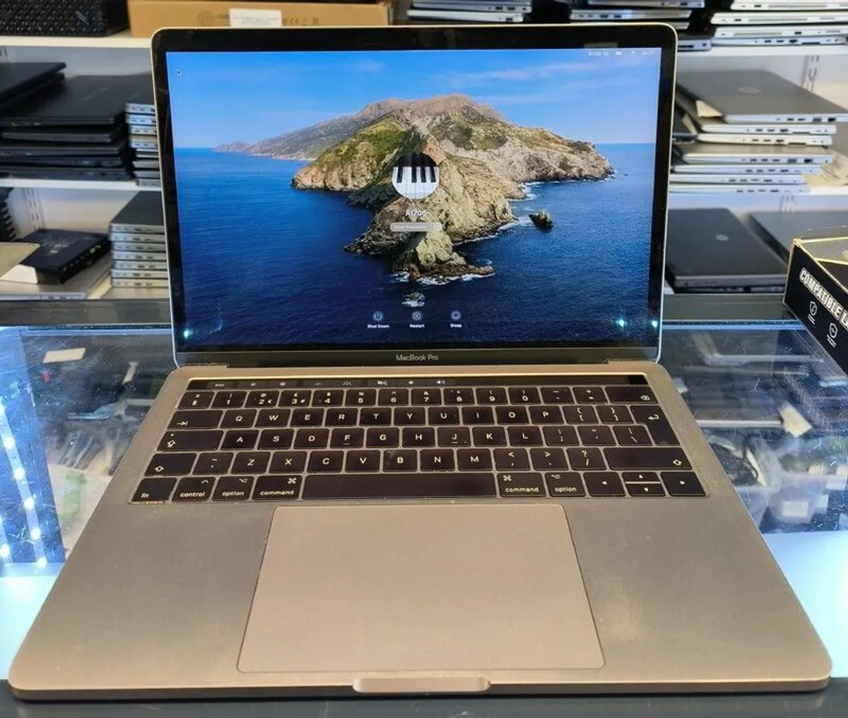 MacBook Pro A1706 (13", Mid 2017) Intel Core i5 3.1 GHz, 8GB RAM, 500GB SSD, Battery Health: 368 - Image 2
