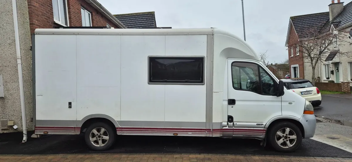 Camper Renault Master 2011 BOX - Image 3