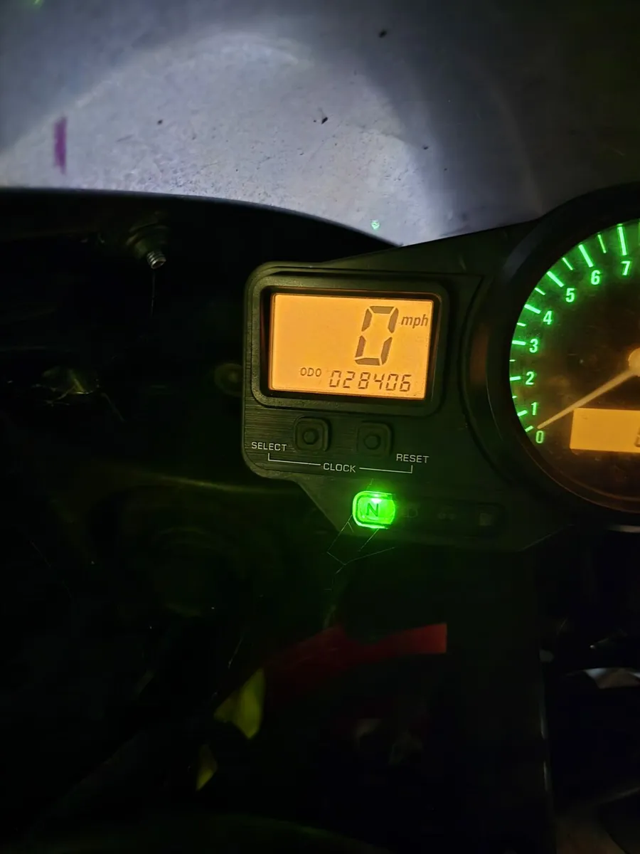 Yamaha R1 - Image 3