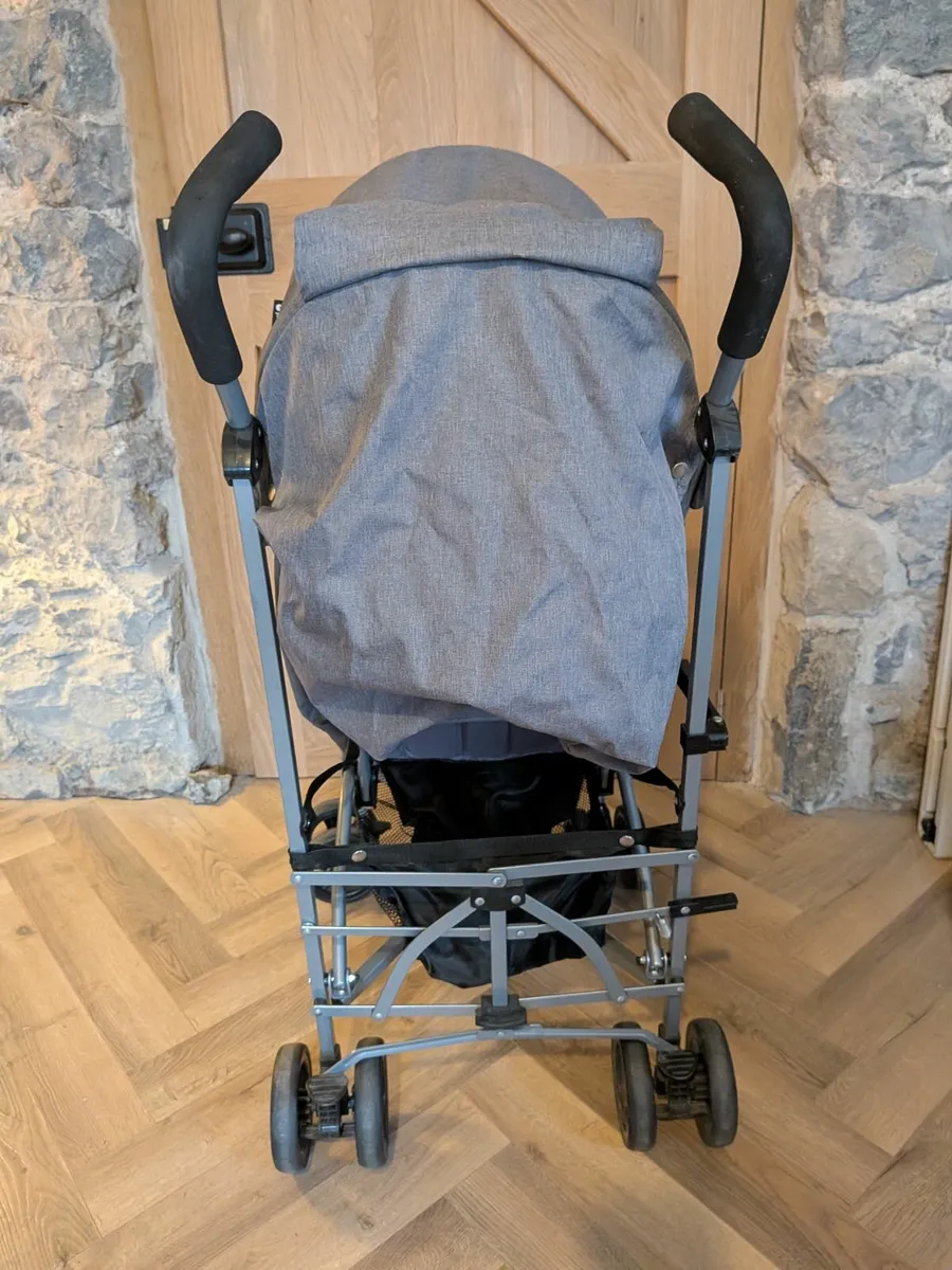 Cuggle Deluxe Stroller - Image 3