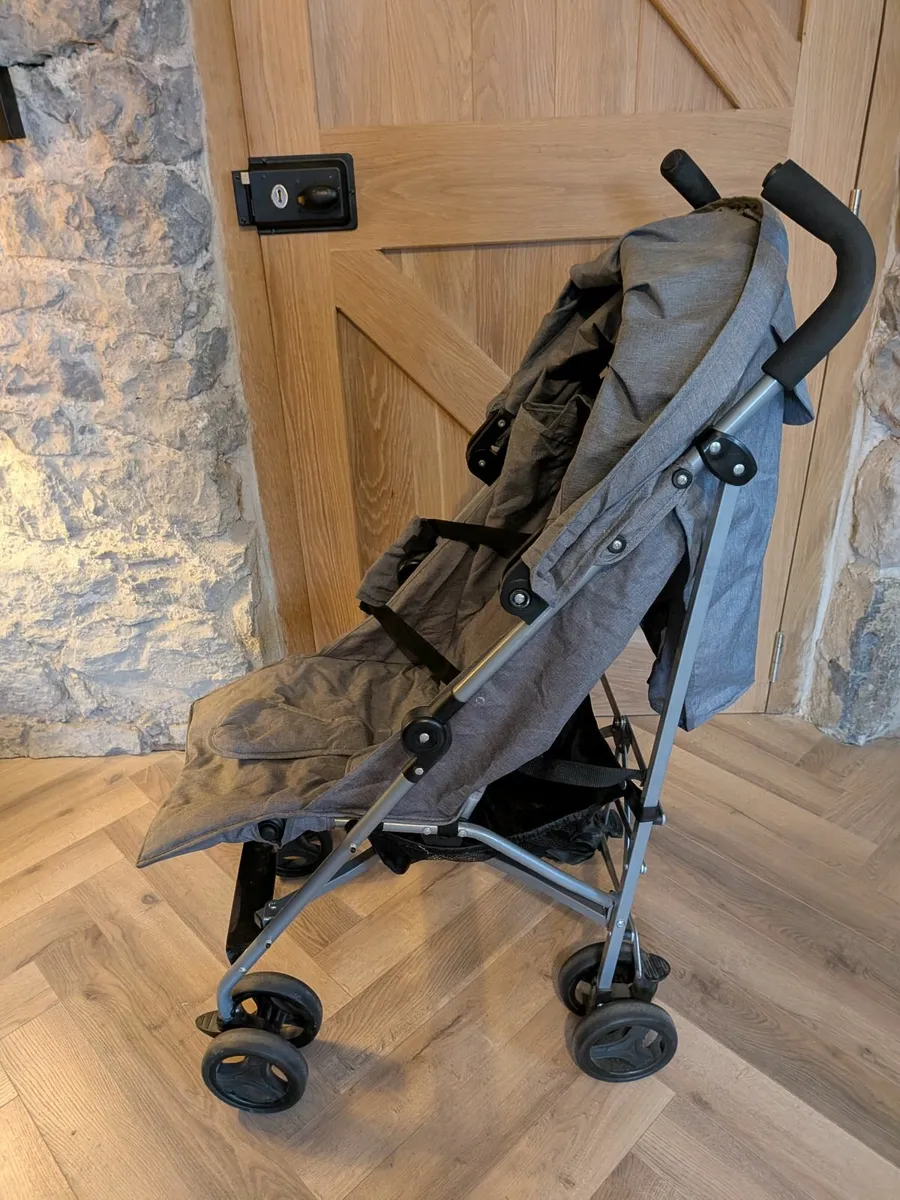 Cuggle Deluxe Stroller - Image 4