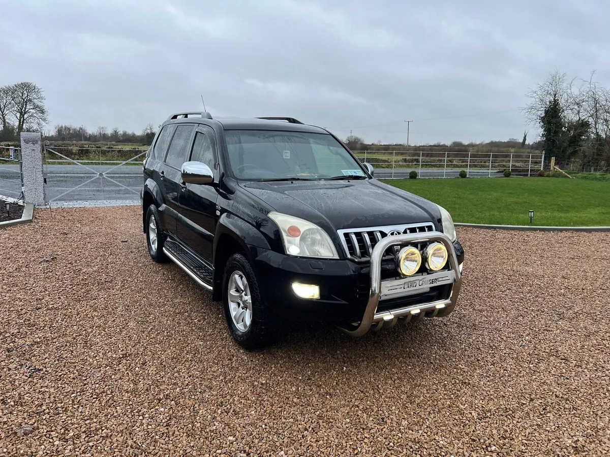 Toyota Landcruiser - Image 4