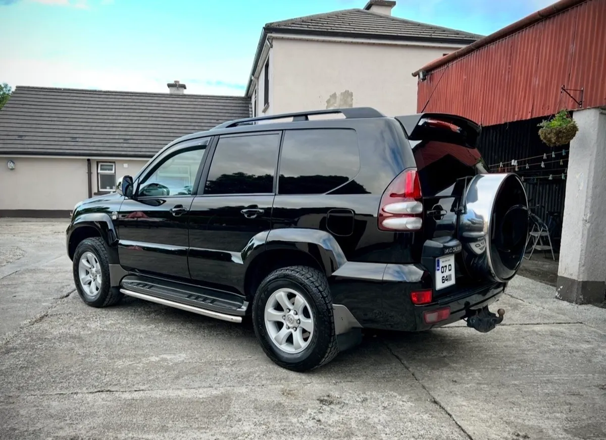Toyota Landcruiser - Image 1